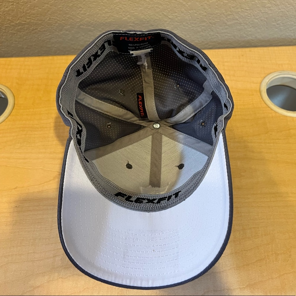 Topgolf Las Vegas Travis Mathew fitted hat s/m gray - Picture 7 of 12
